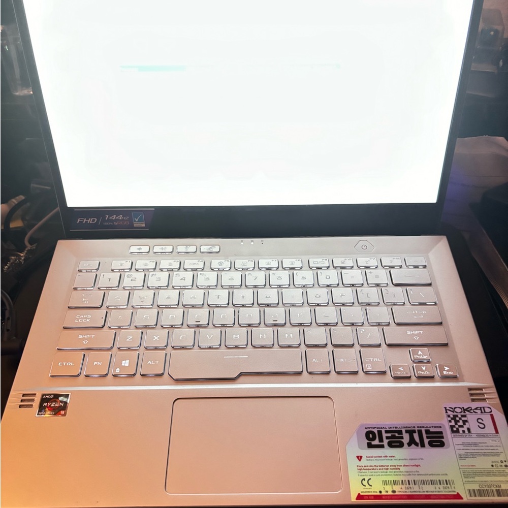 Asus ROG Zephyrus G14 with 40 GB RAM white laptop